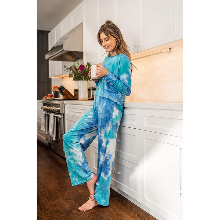 Hello Mello Aqua Tie Dye Lounge Pants
